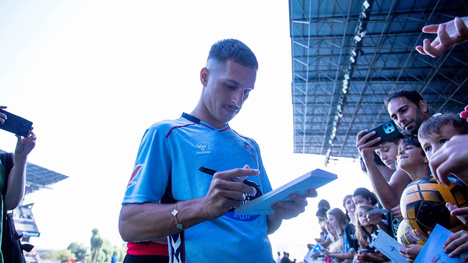 Presentación Jugadores RC Celta 25/26 | Ionut Radu, Ferran Jutglá y Bryan Zaragoza