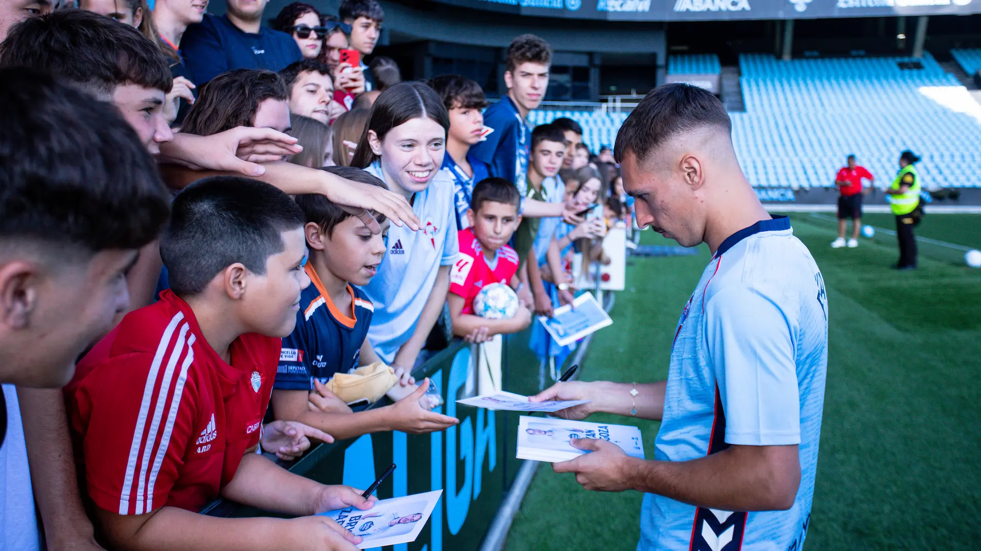 Presentación Jugadores RC Celta 25/26 | Ionut Radu, Ferran Jutglá y Bryan Zaragoza