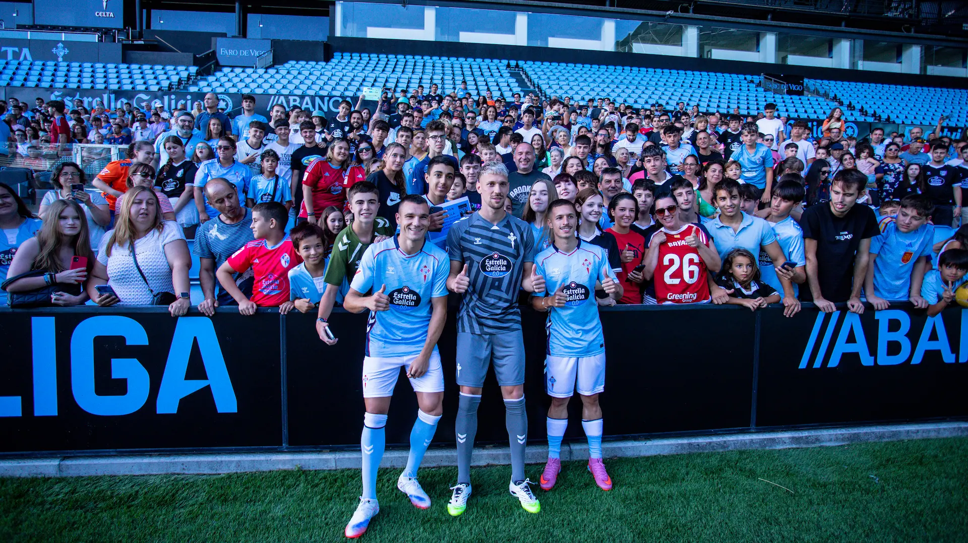 Presentación Jugadores RC Celta 25/26 | Ionut Radu, Ferran Jutglá y Bryan Zaragoza
